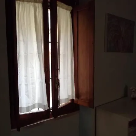 Studio Con Vista Giardino Daire Benevento