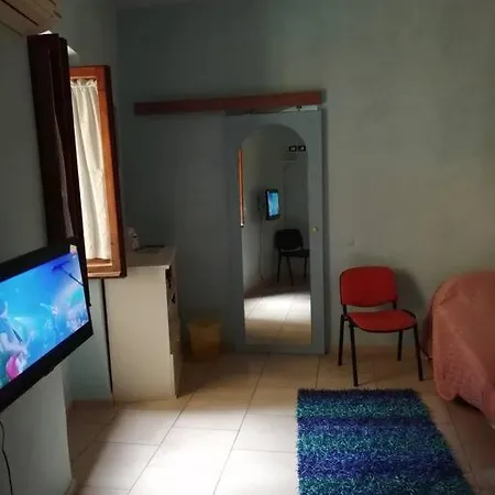 Studio Con Vista Giardino Daire *