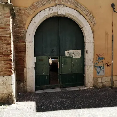 Studio Con Vista Giardino Daire Benevento